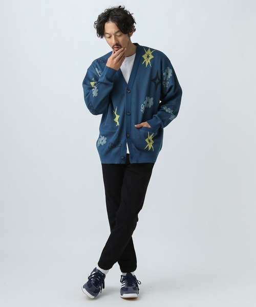 BAYFLOW（ベイフロー）の「マルチパターンジャガードニットカーディガン（カーディガン/ボレロ・メンズ・ブルー/グレー/レッド・MEDIUM/LARGE）」の6枚目の写真