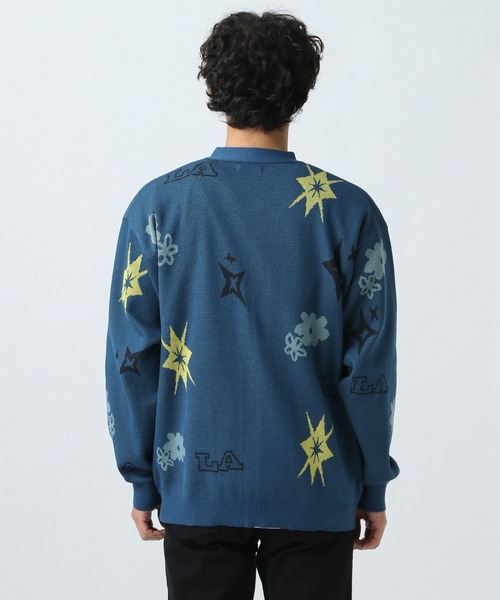 BAYFLOW（ベイフロー）の「マルチパターンジャガードニットカーディガン（カーディガン/ボレロ・メンズ・ブルー/グレー/レッド・MEDIUM/LARGE）」の9枚目の写真