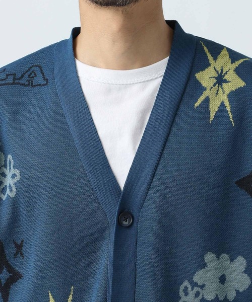 BAYFLOW（ベイフロー）の「マルチパターンジャガードニットカーディガン（カーディガン/ボレロ・メンズ・ブルー/グレー/レッド・MEDIUM/LARGE）」の10枚目の写真