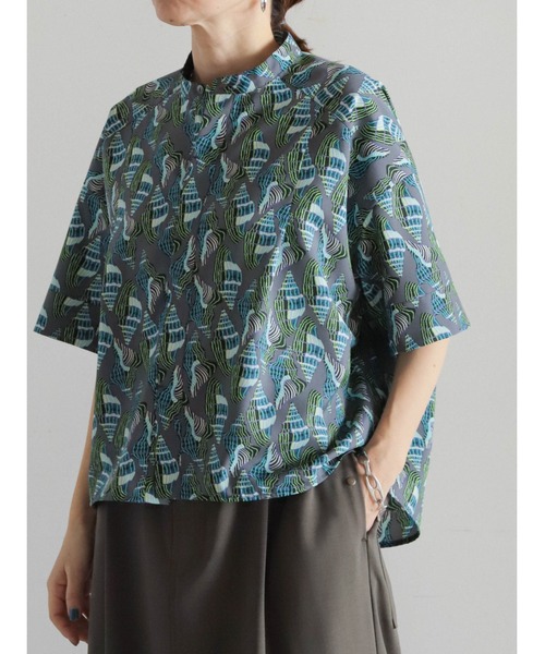 FIL DE FER（フィルデフェール）の「Conchプリント　ワイドショートシャツ（シャツ/ブラウス・レディース・グレー/ブラウン・FREE）」の2枚目の写真