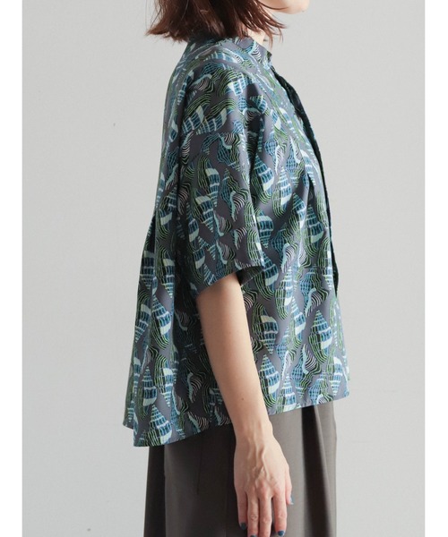 FIL DE FER（フィルデフェール）の「Conchプリント　ワイドショートシャツ（シャツ/ブラウス・レディース・グレー/ブラウン・FREE）」の16枚目の写真