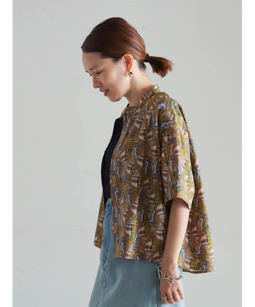 FIL DE FER（フィルデフェール）の「Conchプリント　ワイドショートシャツ（シャツ/ブラウス・レディース・グレー/ブラウン・FREE）」の3枚目の写真