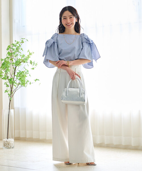 La boutique BonBon（ラブティックボンボン）の「【オウレンティ】メタリックハンドバッグ（ハンドバッグ・レディース・シルバー・FREE）」の5枚目の写真