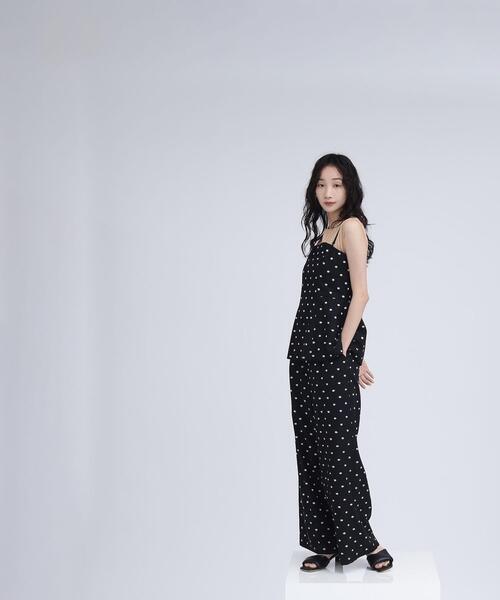 NATURAL BEAUTY BASIC(ナチュラルビューティーベーシック)の「◇【BLANC】ドット刺繍パンツ(その他パンツ・レディース・グレー系その他/ブラック系その他・MEDIUM/P/S)」の6枚目の写真
