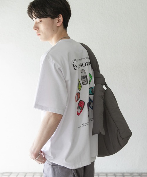 SENSE OF PLACE by URBAN RESEARCH（センスオブプレイスバイアーバンリサーチ）の「DEVICE ショートスリーブプリント Tシャツ A（Tシャツ/カットソー・メンズ・ブラック/パープル/ホワイト・MEDIUM/LARGE）」の2枚目の写真