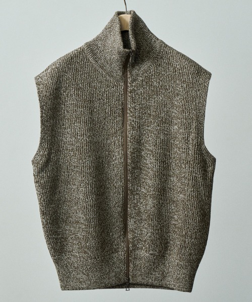 benine9（ビーナイン）の「benine 9 French Merino Wool Driver's Knit Vest (BN0225-301)（ベスト・メンズ・ブラック/カーキ・SMALL/MEDIUM/LARGE）」の2枚目の写真