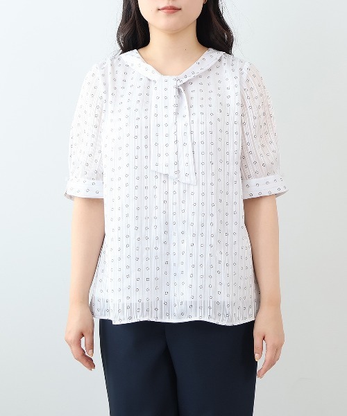 fleur by mint breeze(フルールバイミントブリーズ)の「【L~6L 大きいサイズ】ジョーゼットボウタイブラウス 半袖 春夏(シャツ/ブラウス・レディース・ブラック/ライトグレー/ネイビー・3L/4L/5L/LL/6L/L)」の17枚目の写真