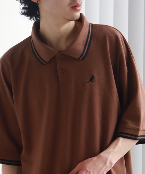 KANGOL（カンゴール）の「【KANGOL/カンゴール】 配色ライン入り 鹿の子 半袖 ポロシャツ（ポロシャツ・メンズ・チャコールグレー/ライトグレー/ブラック×ホワイト/ブラック×ブルー/ホワイト×レッド/ホワイト×ブラック/ネイビー/ブラウン・M/L/XL）」の7枚目の写真