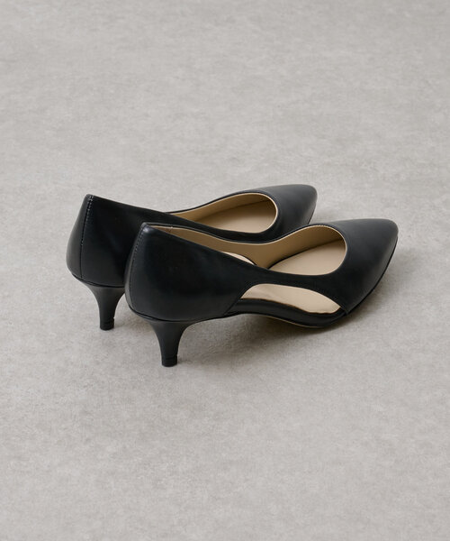 BEARDSLEY(ビアズリー)の「《CORSO ROMA 9》サイドオープンポインテッドパンプス(パンプス・レディース・ブラック・37/38/35/36)」の4枚目の写真