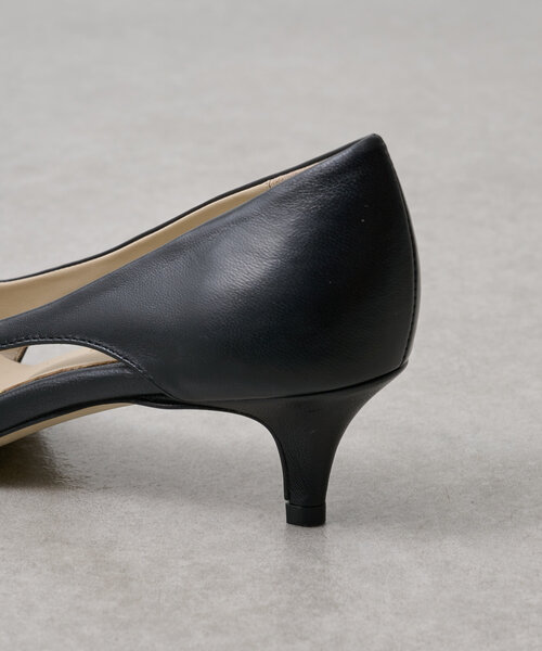 BEARDSLEY(ビアズリー)の「《CORSO ROMA 9》サイドオープンポインテッドパンプス(パンプス・レディース・ブラック・37/38/35/36)」の6枚目の写真