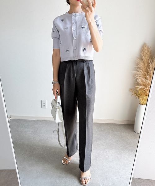 &. NOSTALGIA（アンドドットノスタルジア）の「【ZOZO限定】花刺繍ニットカーディガン（カーディガン/ボレロ・レディース・ホワイト/ライトグレー/ブラック・M）」の10枚目の写真