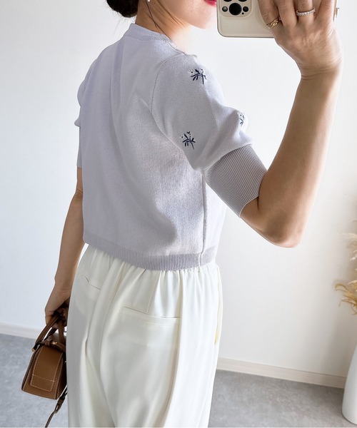 &. NOSTALGIA（アンドドットノスタルジア）の「【ZOZO限定】花刺繍ニットカーディガン（カーディガン/ボレロ・レディース・ホワイト/ライトグレー/ブラック・M）」の19枚目の写真