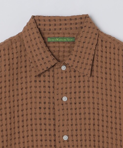 SHIPS(シップス)の「BENCH MARKING SHIRTS: シアー ドビー ショートスリーブ シャツ(シャツ/ブラウス・メンズ・カーキ/ブルー/ブラック・SMALL/MEDIUM/LARGE)」の18枚目の写真