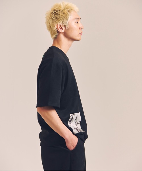 GALLIS ADDICTION(ガリスアディクション)の「GA SUEDE RANDOM-PHOTO TEE(Tシャツ/カットソー・メンズ・ブラック/ライトグレー・M/L)」の5枚目の写真