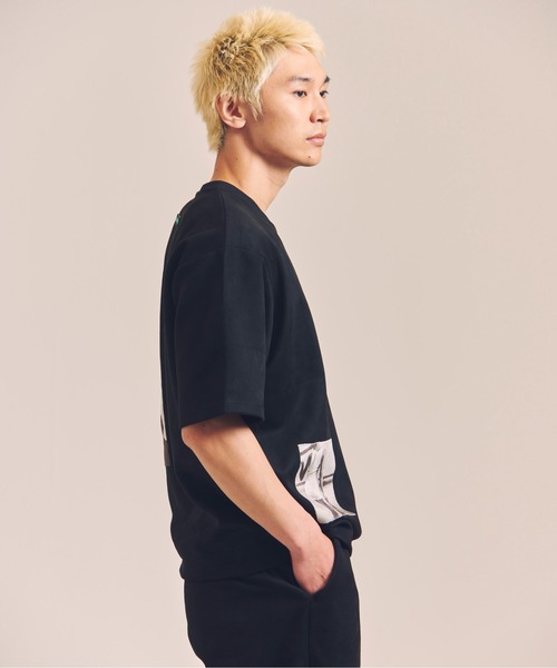 GALLIS ADDICTION(ガリスアディクション)の「GA SUEDE RANDOM-PHOTO TEE(Tシャツ/カットソー・メンズ・ブラック/ライトグレー・M/L)」の6枚目の写真