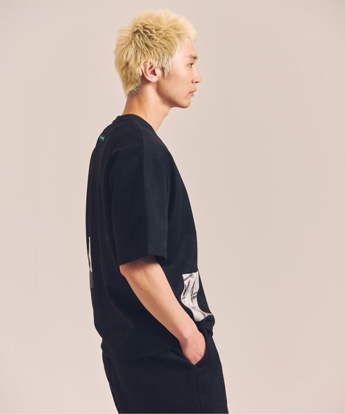 GALLIS ADDICTION(ガリスアディクション)の「GA SUEDE RANDOM-PHOTO TEE(Tシャツ/カットソー・メンズ・ブラック/ライトグレー・M/L)」の7枚目の写真