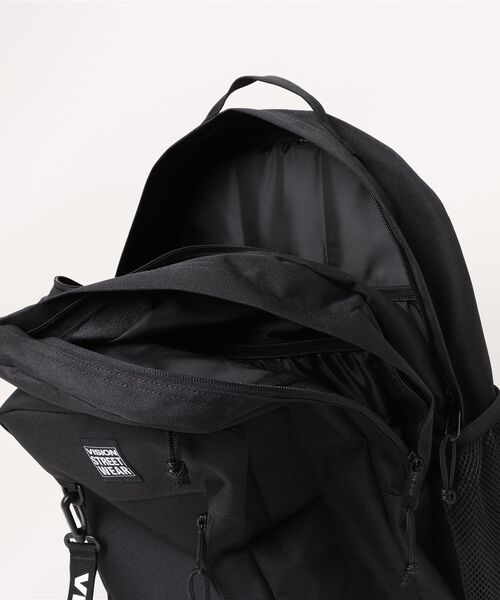 大容量 2層式 スクエアバックパック サイドメッシュポット付き