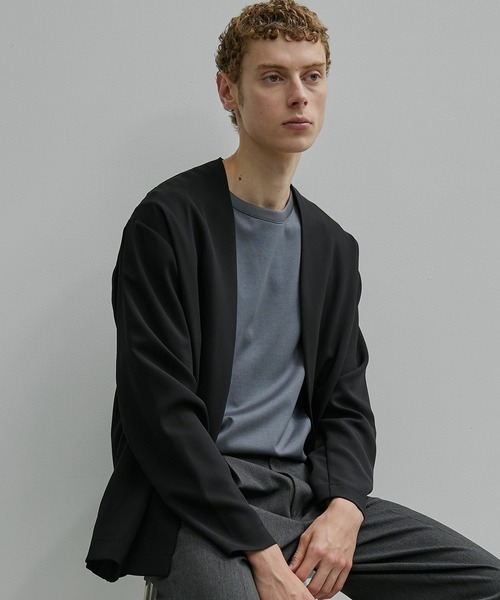 UNITED TOKYO（ユナイテッドトウキョウ）の「Summer Dry Air カーディガン　軽量性｜伸縮性｜SETUP可（カーディガン/ボレロ・メンズ・グレイッシュベージュ/ダークグレー/ブラック/オリーブ・1/2/3）」の14枚目の写真