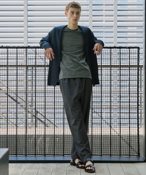 UNITED TOKYO（ユナイテッドトウキョウ）の「Summer Dry Air カーディガン　軽量性｜伸縮性｜SETUP可（カーディガン/ボレロ・メンズ・グレイッシュベージュ/ダークグレー/ブラック/オリーブ・1/2/3）」の5枚目の写真