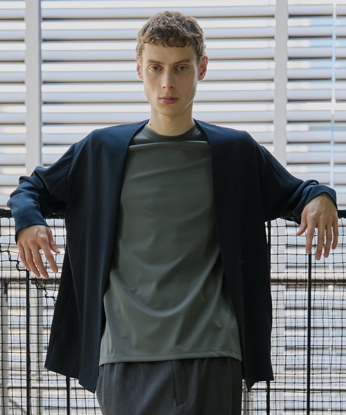 UNITED TOKYO（ユナイテッドトウキョウ）の「Summer Dry Air カーディガン　軽量性｜伸縮性｜SETUP可（カーディガン/ボレロ・メンズ・グレイッシュベージュ/ダークグレー/ブラック/オリーブ・1/2/3）」の17枚目の写真