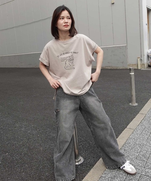 CORNERS(コーナーズ)の「おませネコTシャツ(Tシャツ/カットソー・レディース・チャコールグレー/ピンク/ホワイト/グレイッシュベージュ・FREE)」の14枚目の写真