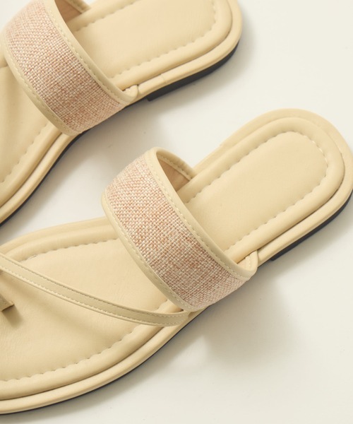 NEUNA(ヌナ)の「ストロートングサンダル(サンダル・レディース・ブラック/ブラウン/アイボリー・38/39/36)」の5枚目の写真