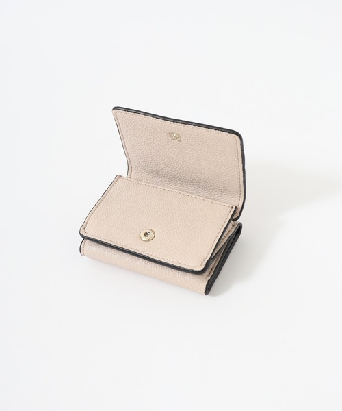 Guess(ゲス)の「GUESS LILA SLG MINI WALLET ウォレット(財布・レディース・ダークベージュ/サンドグレー・ONE SIZE)」の9枚目の写真
