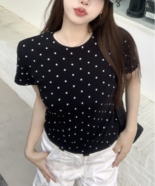 WEGO(ウィゴー)の「WEGO/【水玉】ドット柄タイトクロップドトップス/半袖Tシャツ(Tシャツ/カットソー・レディース・ホワイト/グレー/ブラック・MEDIUM/LARGE)」の14枚目の写真