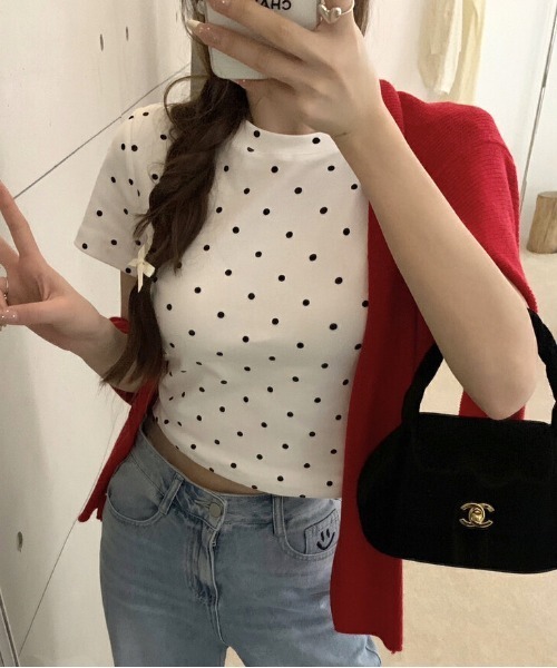 WEGO(ウィゴー)の「WEGO/【水玉】ドット柄タイトクロップドトップス/半袖Tシャツ(Tシャツ/カットソー・レディース・ホワイト/グレー/ブラック・MEDIUM/LARGE)」の19枚目の写真