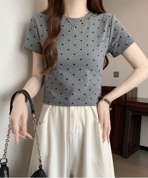 WEGO(ウィゴー)の「WEGO/【水玉】ドット柄タイトクロップドトップス/半袖Tシャツ(Tシャツ/カットソー・レディース・ホワイト/グレー/ブラック・MEDIUM/LARGE)」の10枚目の写真