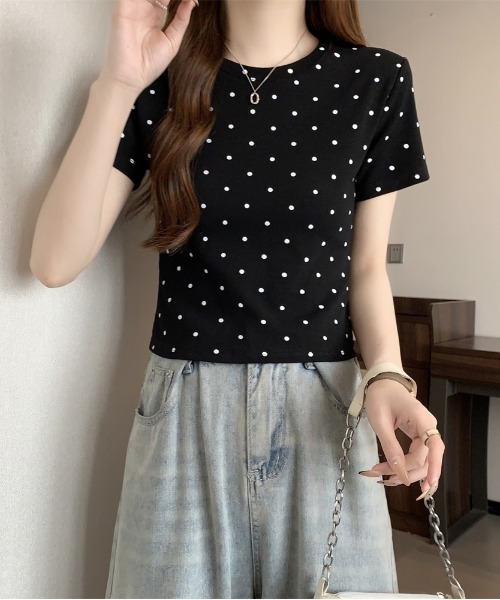 WEGO(ウィゴー)の「WEGO/【水玉】ドット柄タイトクロップドトップス/半袖Tシャツ(Tシャツ/カットソー・レディース・ホワイト/グレー/ブラック・MEDIUM/LARGE)」の12枚目の写真