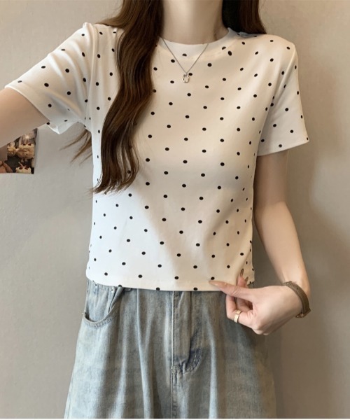 WEGO(ウィゴー)の「WEGO/【水玉】ドット柄タイトクロップドトップス/半袖Tシャツ(Tシャツ/カットソー・レディース・ホワイト/グレー/ブラック・MEDIUM/LARGE)」の21枚目の写真
