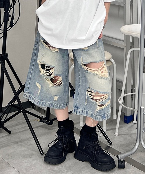 Figments(フィグメンツ)の「ダメージデニムハーフパンツ(デニムパンツ・レディース・ブルー・SMALL/MEDIUM/LARGE)」の14枚目の写真