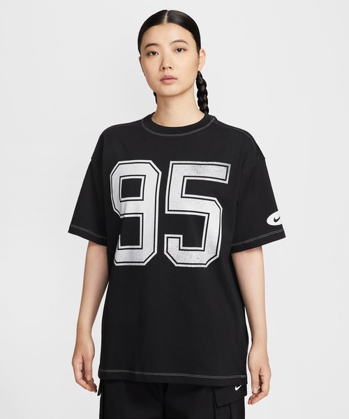 NIKE(ナイキ)の「NIKE AS W NSW STREET SS OS TEE / ナイキ ウィメンズ NSW ストリート OS S/S Tシャツ 【SP】(Tシャツ/カットソー・レディース・ホワイト/ネイビー/ブラック・L/M/S)」の1枚目の写真