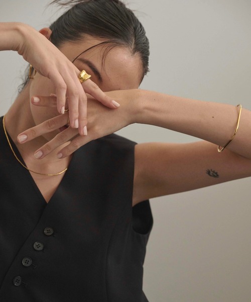 CENE（セネ）の「【CENE】セネ/クオードバングル（バングル/リストバンド・レディース・ゴールド/シルバー・FREE）」の5枚目の写真