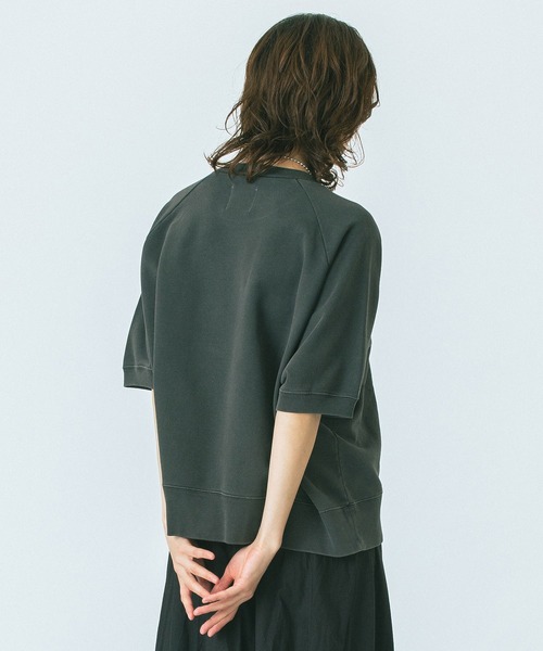 ROSE BUD(ローズバッド)の「(GENE HEAVENS)HALF SLEEVE GRAPHIC SWEAT(スウェット・レディース・チャコールグレー/グレー・ONE SIZE)」の21枚目の写真