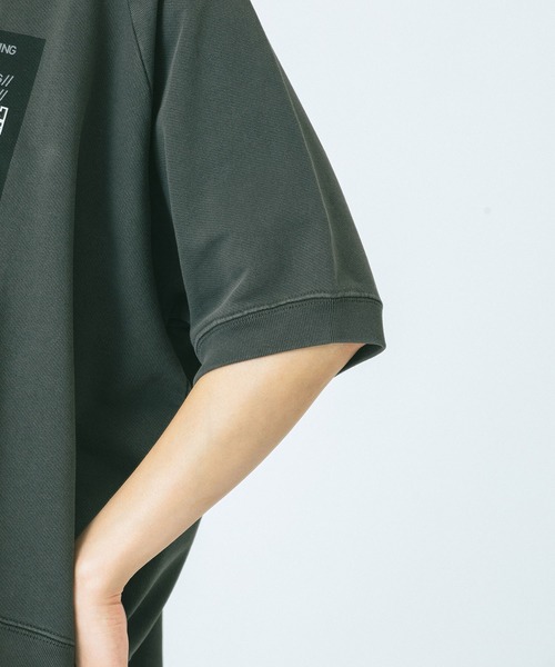 ROSE BUD(ローズバッド)の「(GENE HEAVENS)HALF SLEEVE GRAPHIC SWEAT(スウェット・レディース・チャコールグレー/グレー・ONE SIZE)」の17枚目の写真