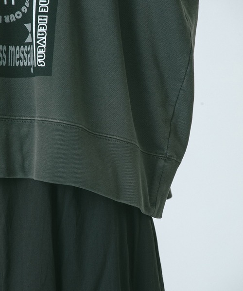 ROSE BUD(ローズバッド)の「(GENE HEAVENS)HALF SLEEVE GRAPHIC SWEAT(スウェット・レディース・チャコールグレー/グレー・ONE SIZE)」の16枚目の写真