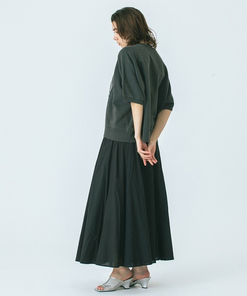 ROSE BUD(ローズバッド)の「(GENE HEAVENS)HALF SLEEVE GRAPHIC SWEAT(スウェット・レディース・チャコールグレー/グレー・ONE SIZE)」の12枚目の写真