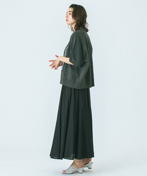 ROSE BUD(ローズバッド)の「(GENE HEAVENS)HALF SLEEVE GRAPHIC SWEAT(スウェット・レディース・チャコールグレー/グレー・ONE SIZE)」の11枚目の写真