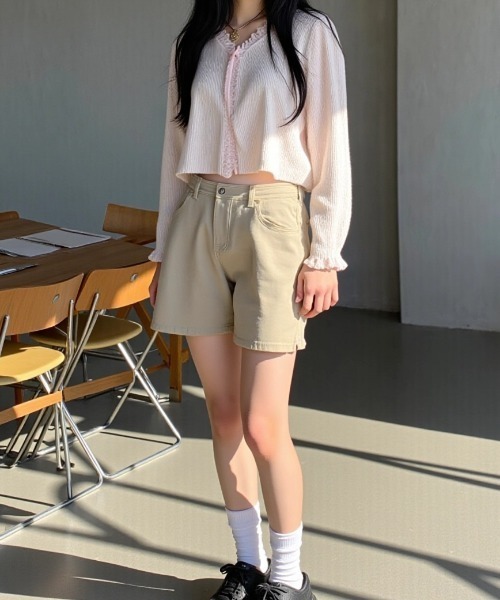 .KOM(ドットコム)の「A'GEM/9 × .kom 『.KOMZ/ドットケーオーエムゼット』 /シアーリブニット クロップドカーディガン(カーディガン/ボレロ・レディース・ブルー/オフホワイト/ピンク/ブラック・FREE)」の7枚目の写真