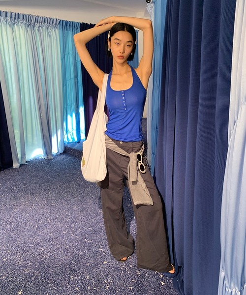 LONSLAN（ロンスラン）の「【LONSLAN】ソフトストレート ワイドパンツ LONW25a004（その他パンツ・レディース・ダークネイビー/グレイッシュベージュ・S/M）」の6枚目の写真