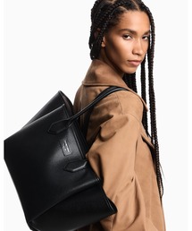 EMPORIO ARMANIエンポリオアルマーニトートバッグ　クロコ型押し EMPORIO ARMANI（エンポリオアルマーニ）の「Emporio Armani
