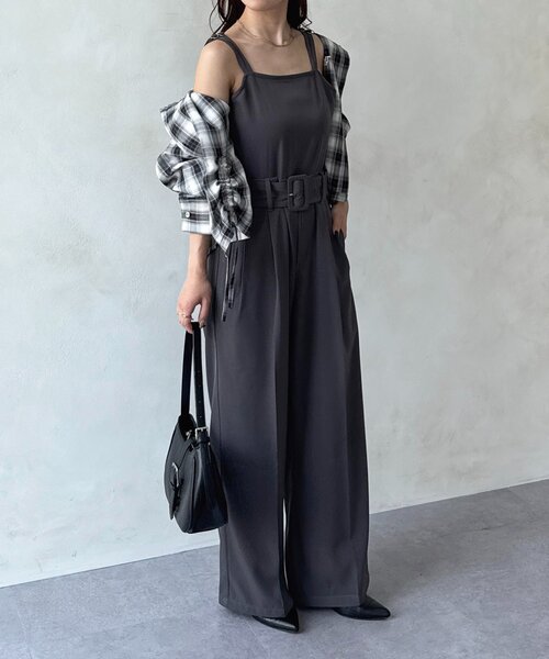 Thevon（ゼボン）の「ベルト付きサロペット（つなぎ/オールインワン・レディース・チャコールグレー/グレイッシュベージュ/ブラック・S/M）」の12枚目の写真