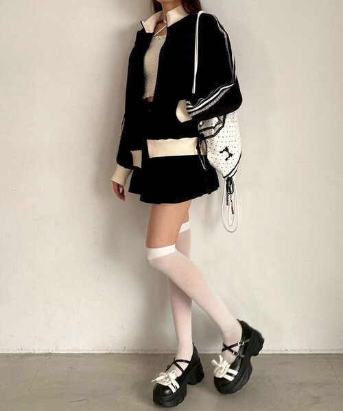 OLIVE des OLIVE（オリーブデオリーブ）の「トラックジャケット（ジャージ・レディース・サックスブルー/ブラック/ブラウン・FREE）」の10枚目の写真