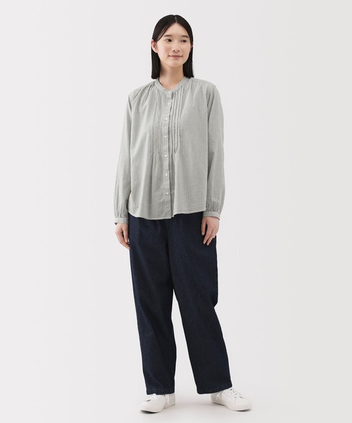 無印良品（ムジルシリョウヒン）の「婦人　綿ボイル長袖ブラウス（シャツ/ブラウス・レディース・オフホワイト/ブルー系/ライトグレー系/ダークネイビー・XL/S/M/L）」の12枚目の写真