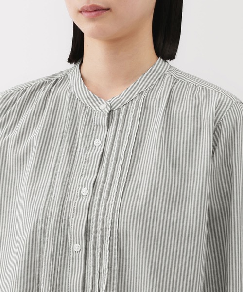 無印良品（ムジルシリョウヒン）の「婦人　綿ボイル長袖ブラウス（シャツ/ブラウス・レディース・オフホワイト/ブルー系/ライトグレー系/ダークネイビー・XL/S/M/L）」の15枚目の写真