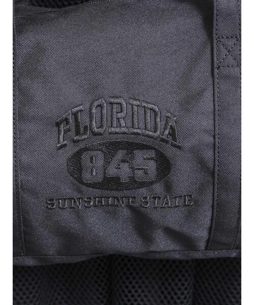 Samansa Mos2（サマンサ モスモス）の「カレッジ刺繍ボストンバッグ（ハンドバッグ・レディース・ベージュ/ブラック・F）」の4枚目の写真