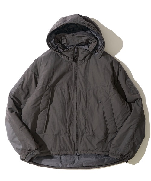 WILD THINGS（ワイルドシングス）の「【WILD THINGS / ワイルドシングス】SHORT MONSTER PARKA / ショートモンスターパーカー WT25102SK（ダウンジャケット/コート・メンズ・ブラック/グレー・LARGE/MEDIUM/SMALL）」の2枚目の写真