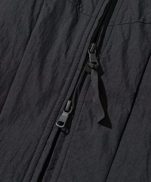 WILD THINGS（ワイルドシングス）の「【WILD THINGS / ワイルドシングス】SHORT MONSTER PARKA / ショートモンスターパーカー WT25102SK（ダウンジャケット/コート・メンズ・ブラック/グレー・LARGE/MEDIUM/SMALL）」の10枚目の写真